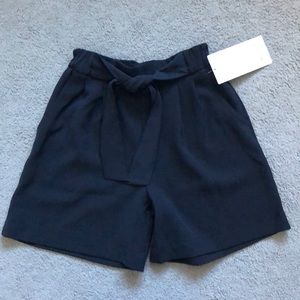 Lululemon Noir Short